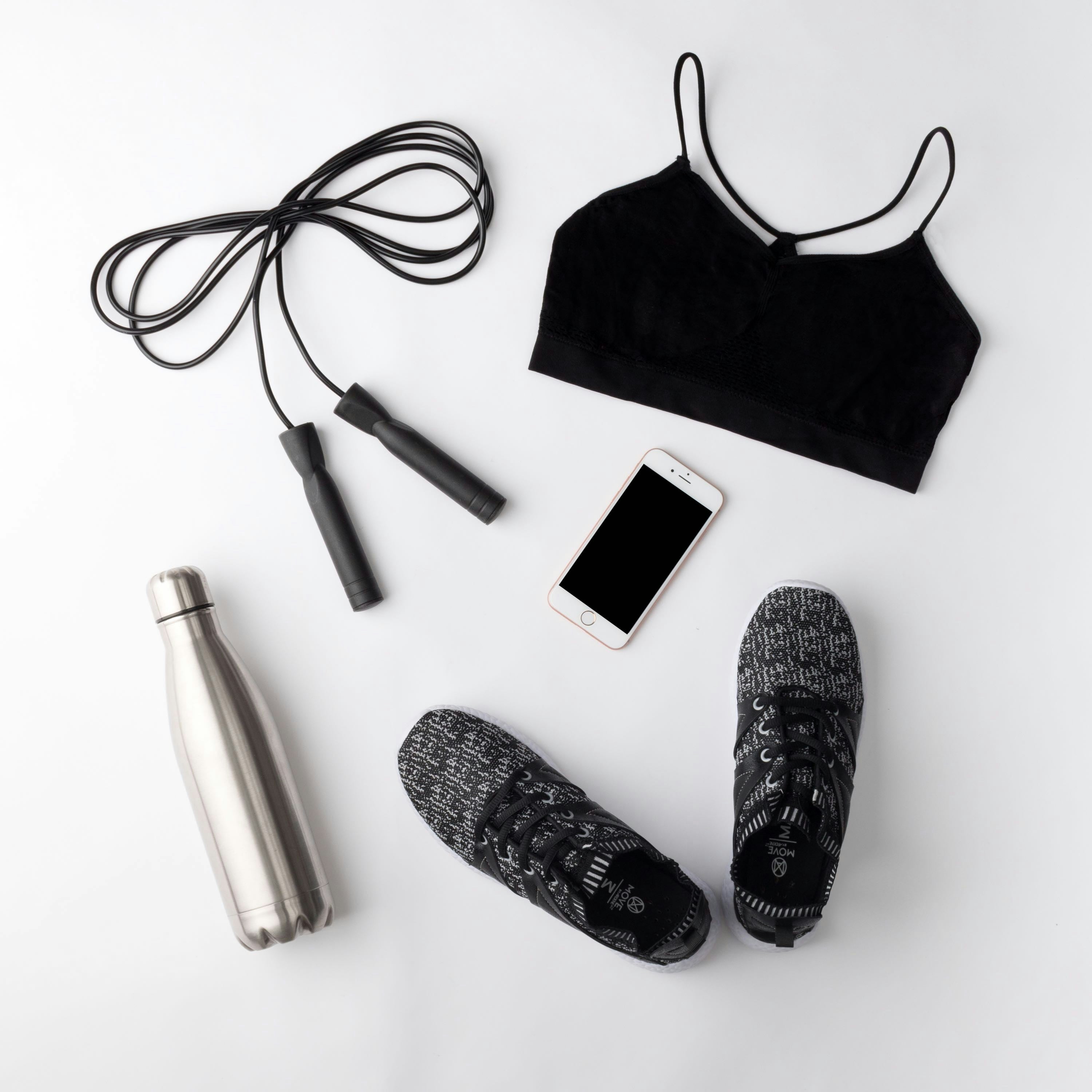 MUST-HAVES AND TIPS FOR THE GYM